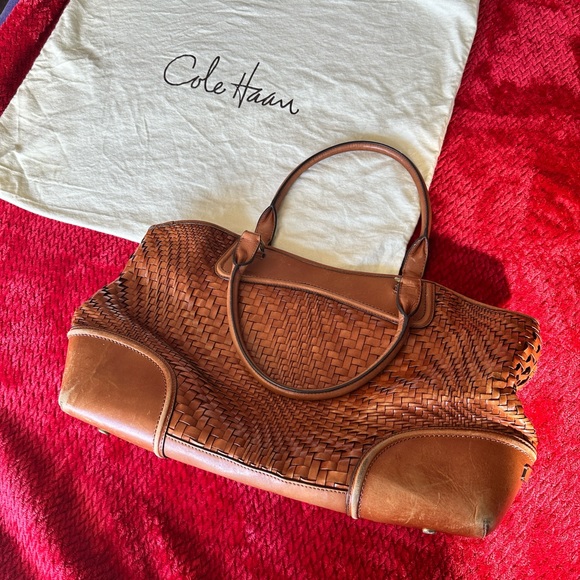 ✨COLE HAAN✨ RARE GENEVIEVE WOVEN LEATHER BAG - Picture 3 of 6
